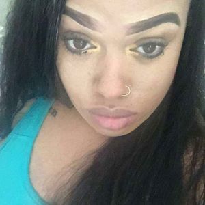 Meet your Posher, Shelly